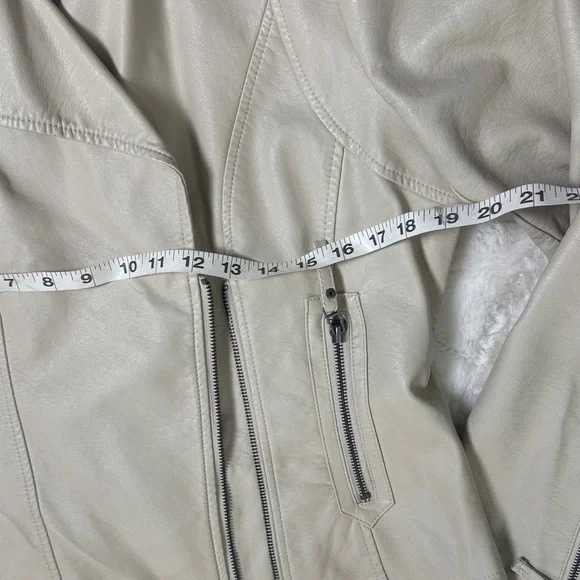 Max Studio Light Tan Leather Jacket - Picture 7 of 8